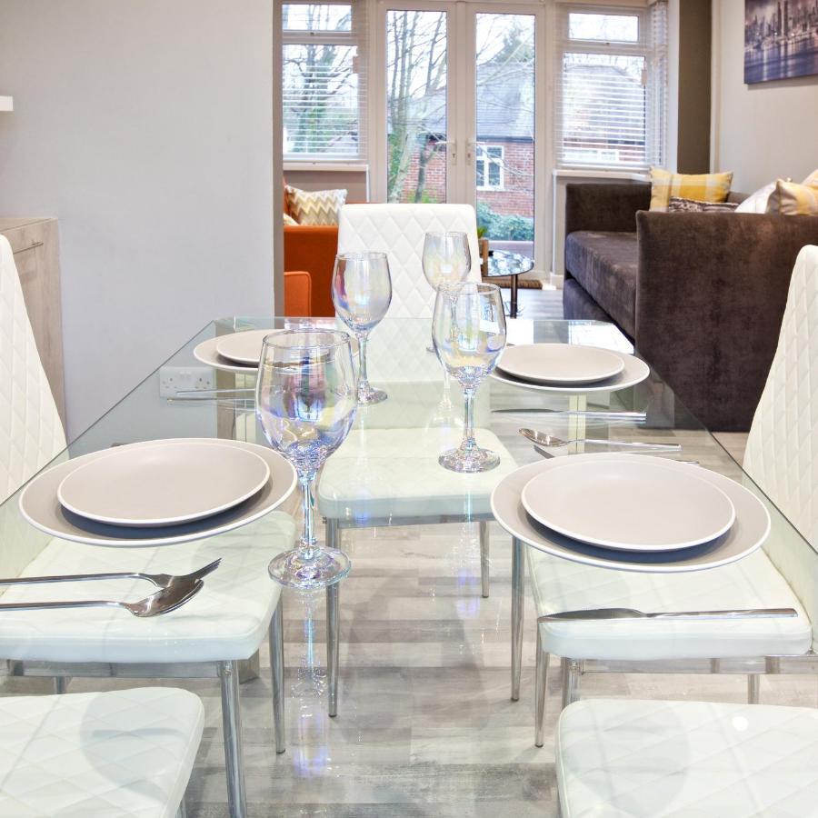Beautiful Cozy Home With Free Parking Manchester Buitenkant foto